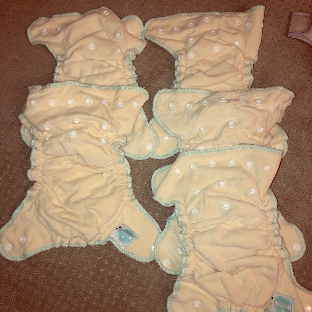 SOLD luludew Fitted Diaper (size 2)